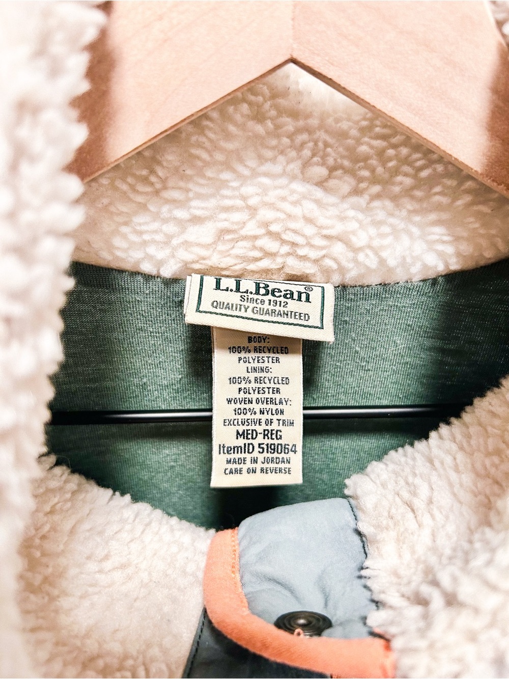 L.L. Bean Sherpa Pullover Cream, Sage Green, Salmon - Size Medium - EUC - Picture 8 of 8